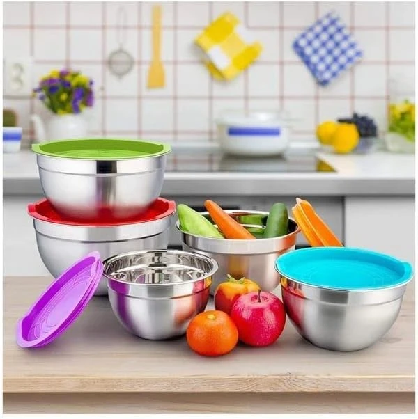 Small Portable Juicer Salad Bowl 5 Pcs Set with Lids Stackable Design