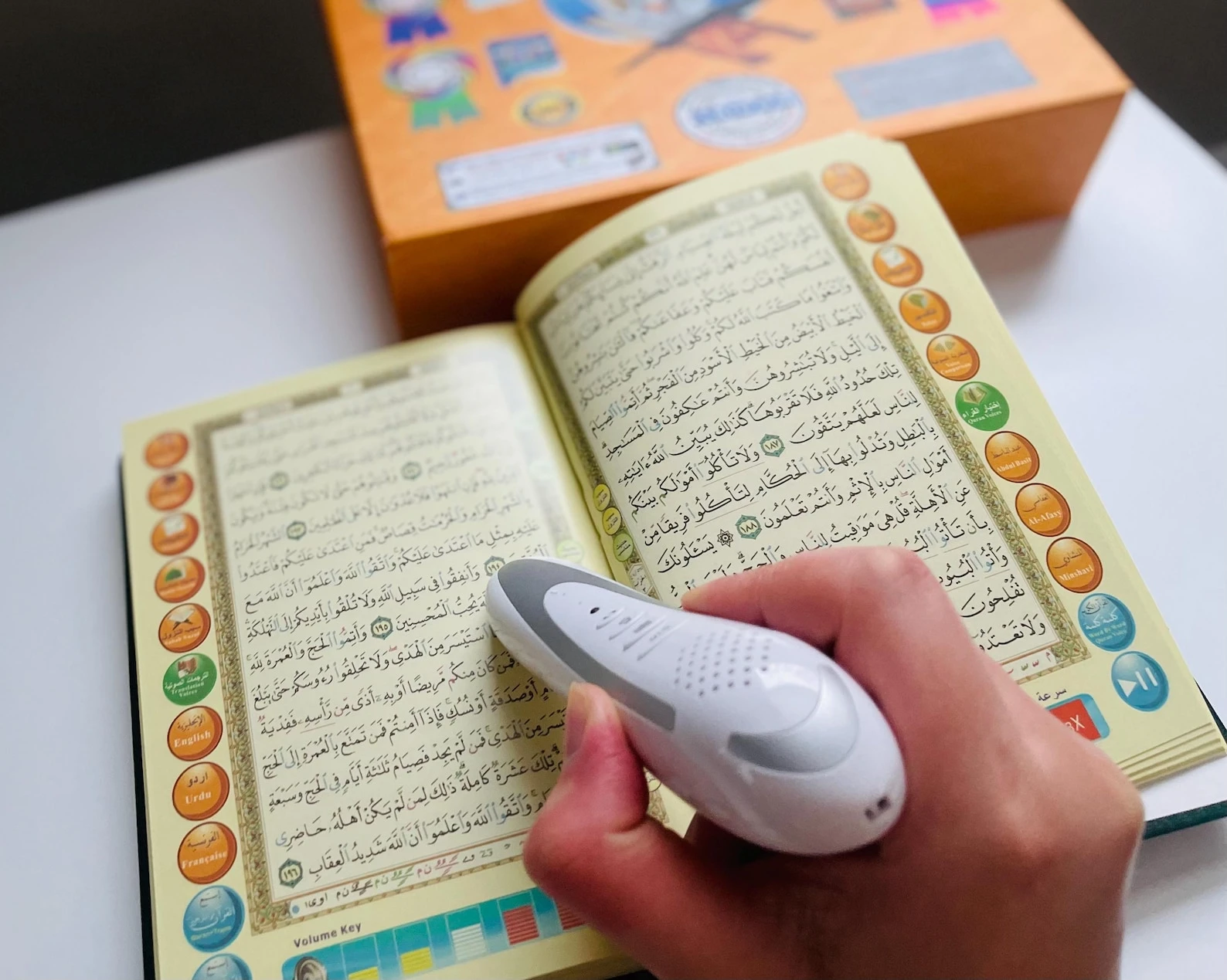 Darul Qalam Quran Reading Pen 4GB – Interactive Quran Learning