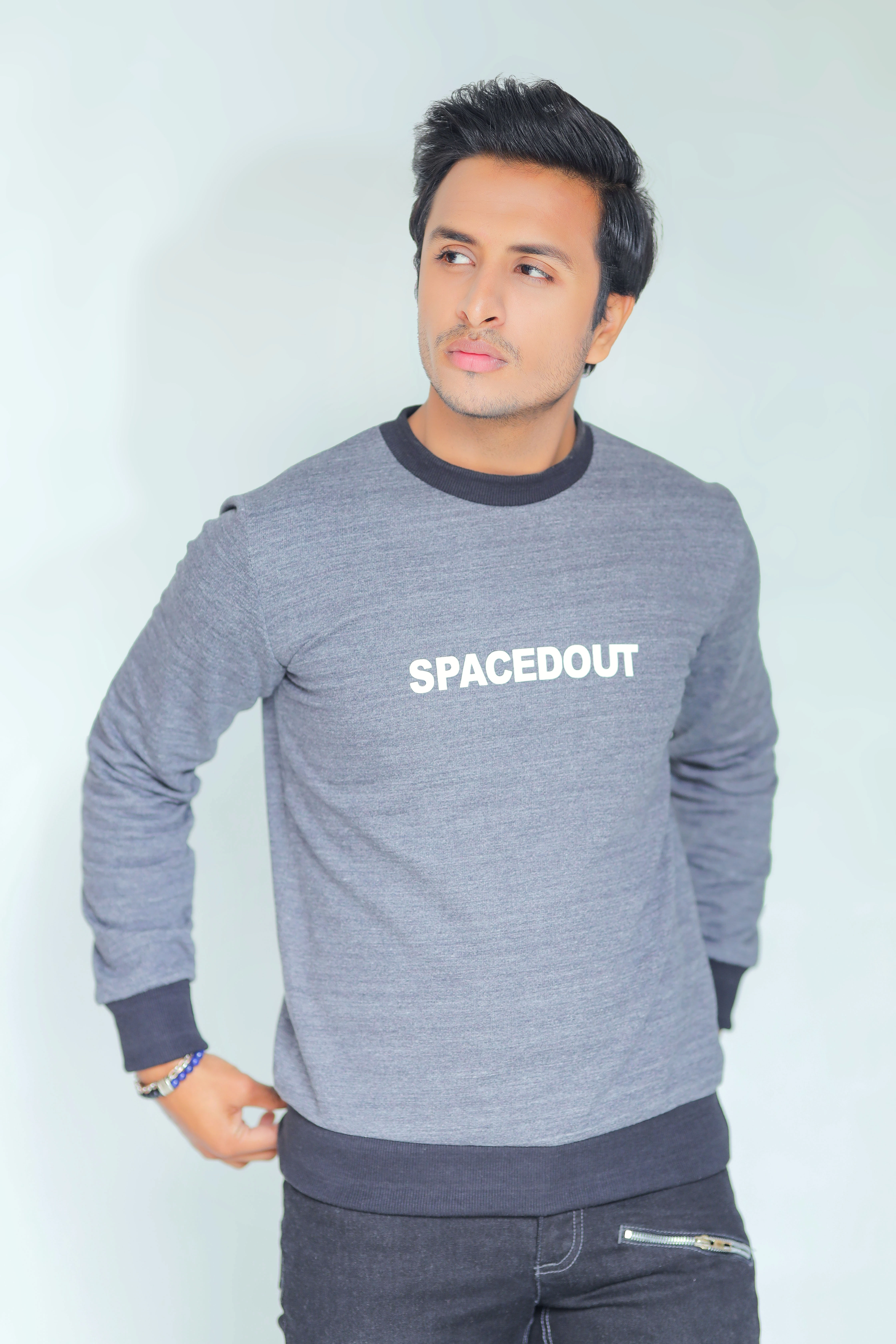 Mens Sweat shirt Gray with spacedout logo (Medium)