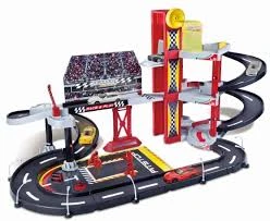 1:43 Ferrari R & P Racing Garage – Includes 1 Car for Ultimate Fun