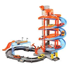 1:43 Collezione Mega Dealer Showroom Interactive Playset with 2 Cars